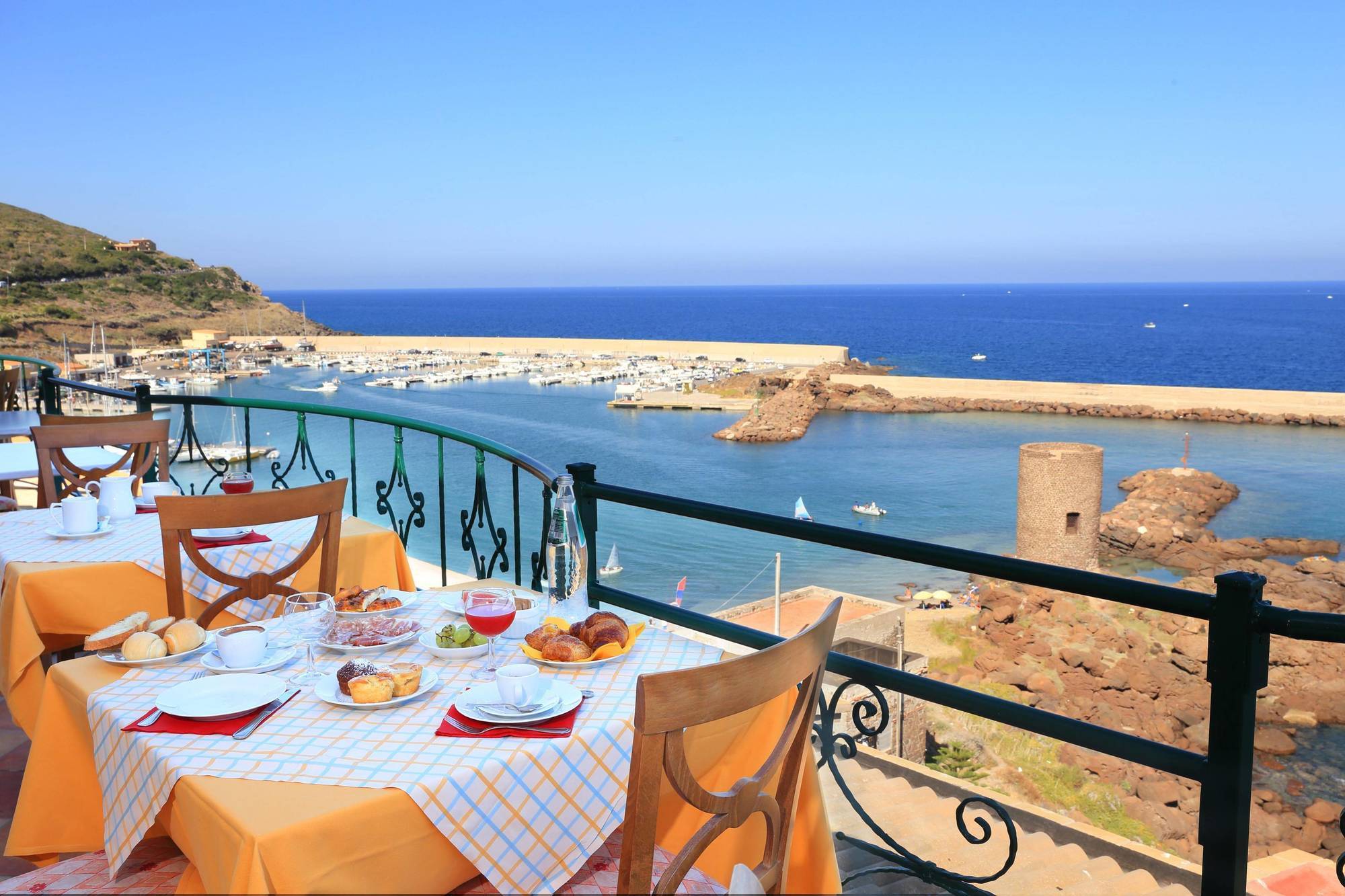 Hotel Nantis Castelsardo Eksteriør bilde